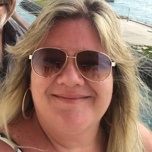 Meet your Posher, Therese